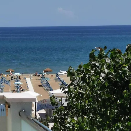 Marzia Lejlighedshotel Rimini