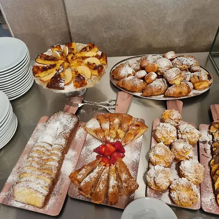 Ξενοδοχείο με διαμερίσματα Marzia Ρίμινι