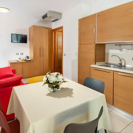 Apart Otel Marzia 4*